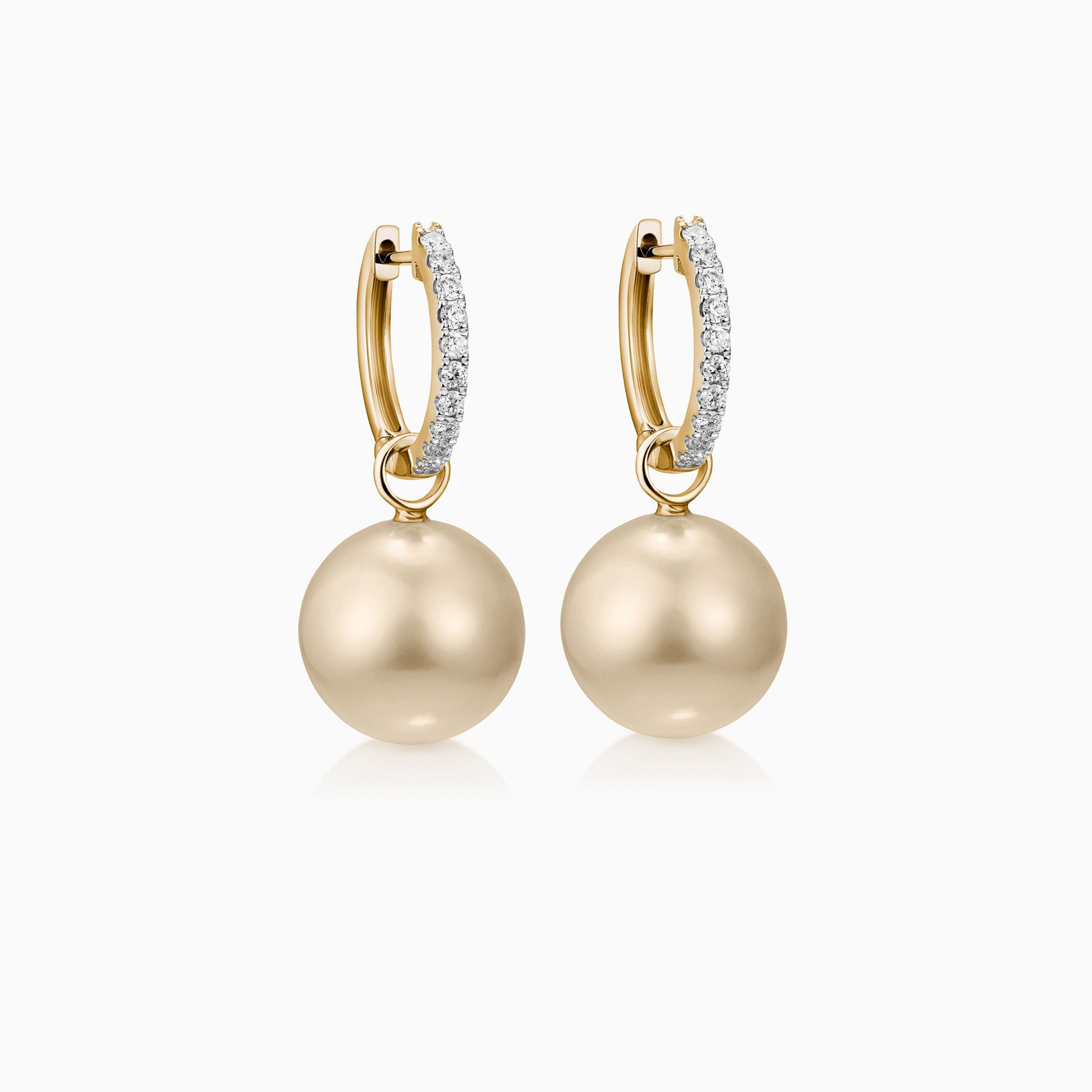 The golden St.Barth’s pearls